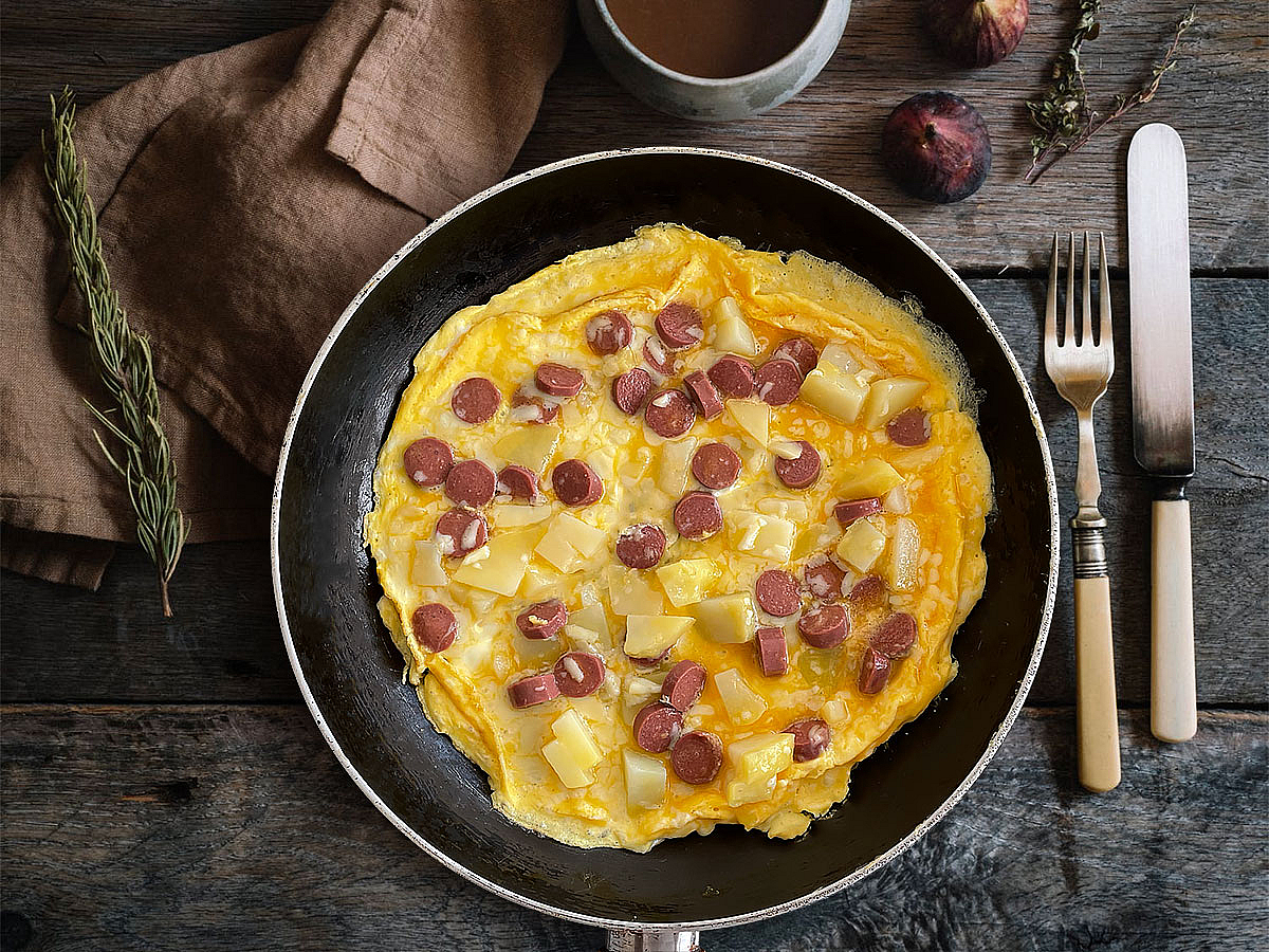 Sosisli Omlet